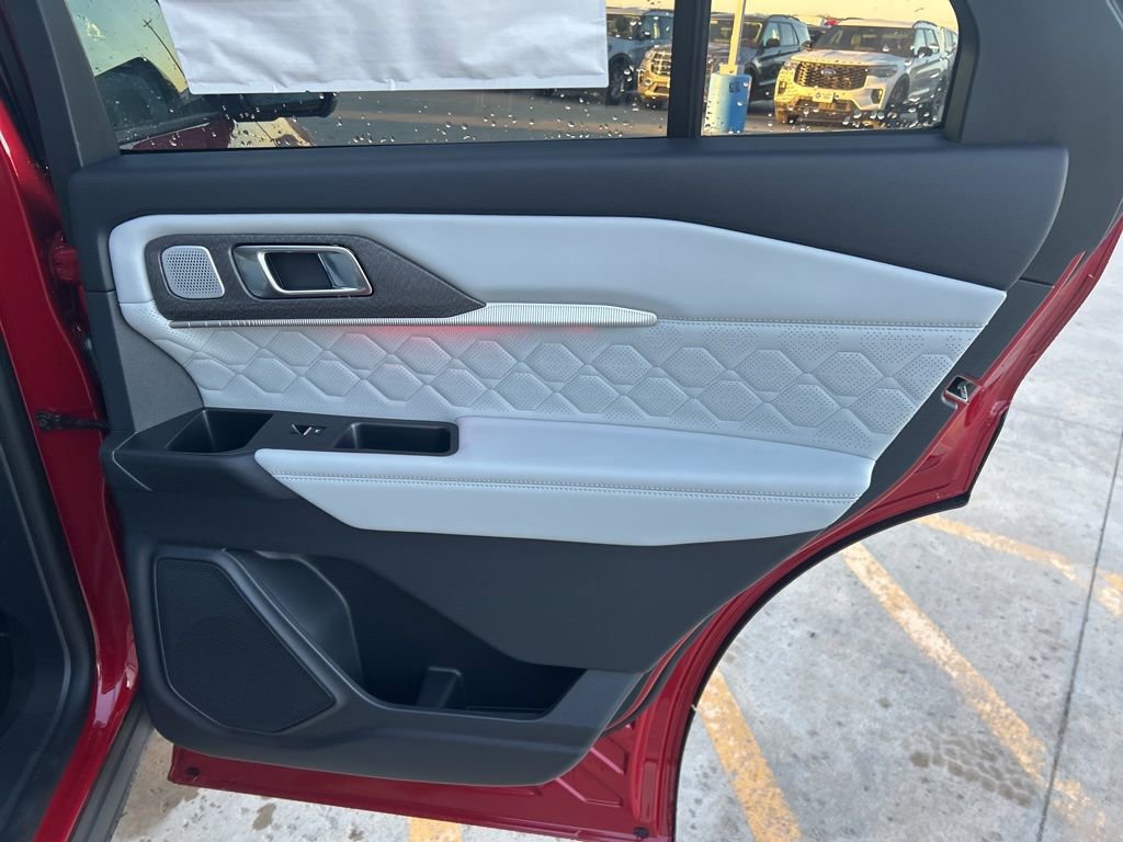 New 2026 Ford Explorer Platinum w/ LUX Leather Package image 13