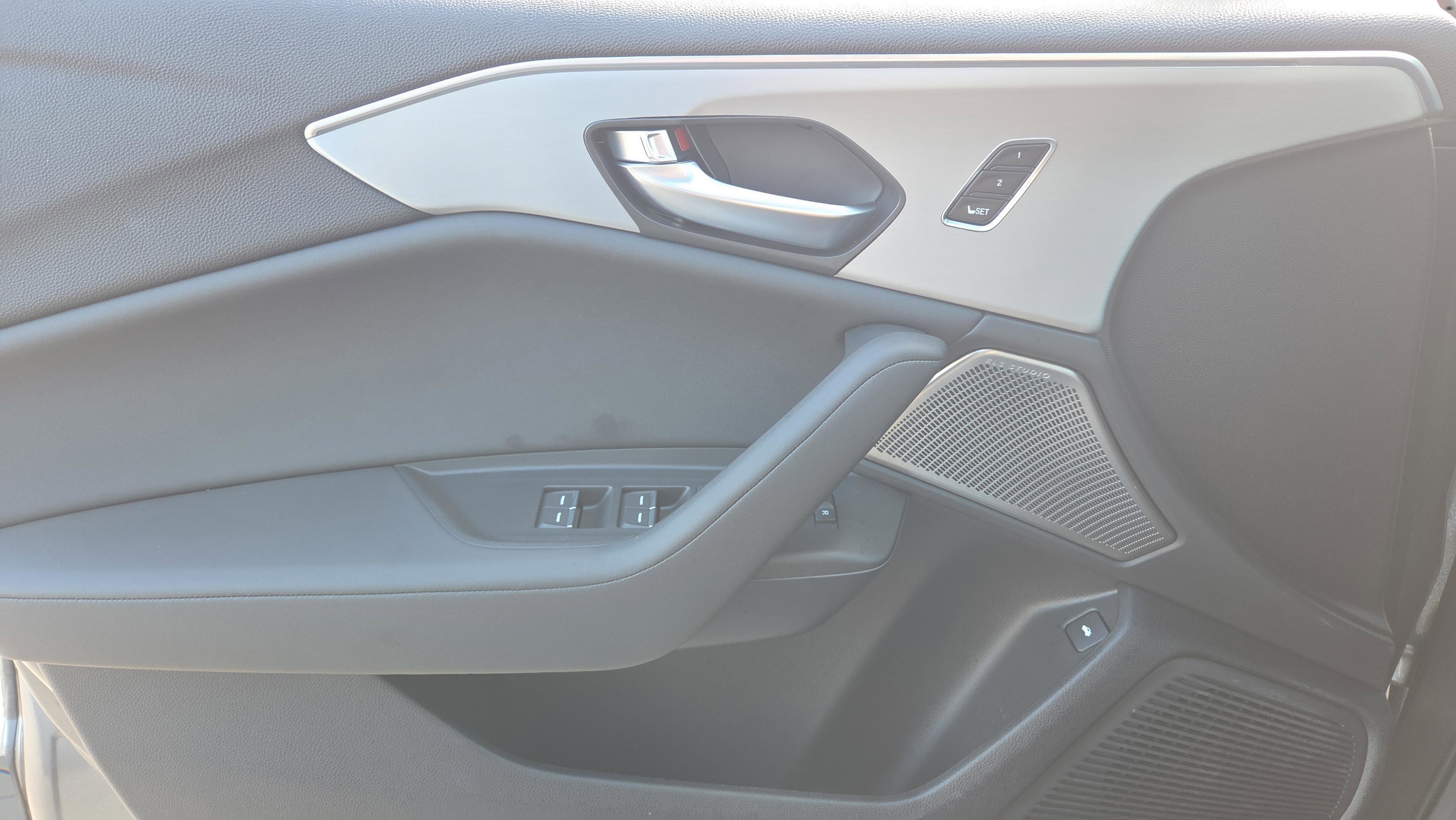 Certified 2025 Acura TLX w/Technology Package image 33