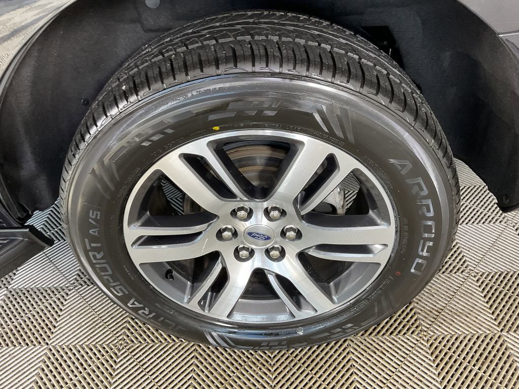 Used 2024 Ford Expedition Limited AWD/4WD image 6