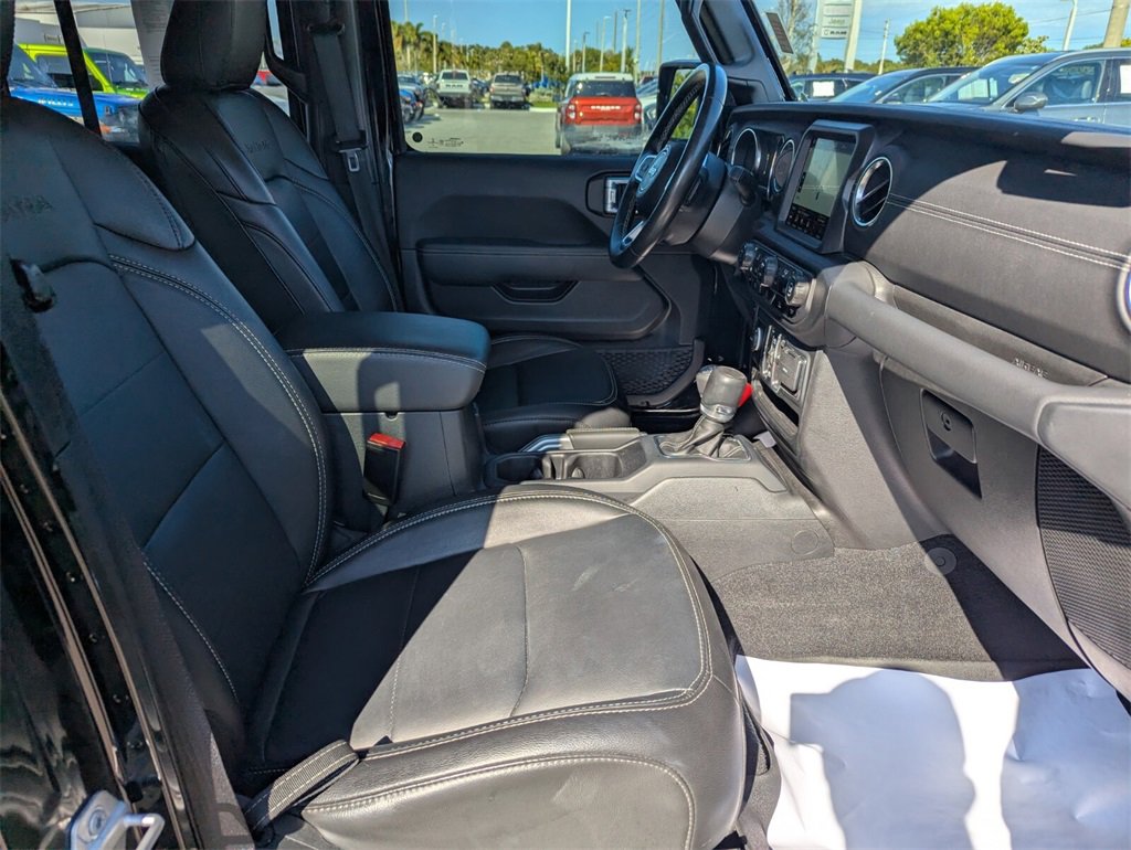 Used 2022 Jeep Wrangler Unlimited Sahara image 10