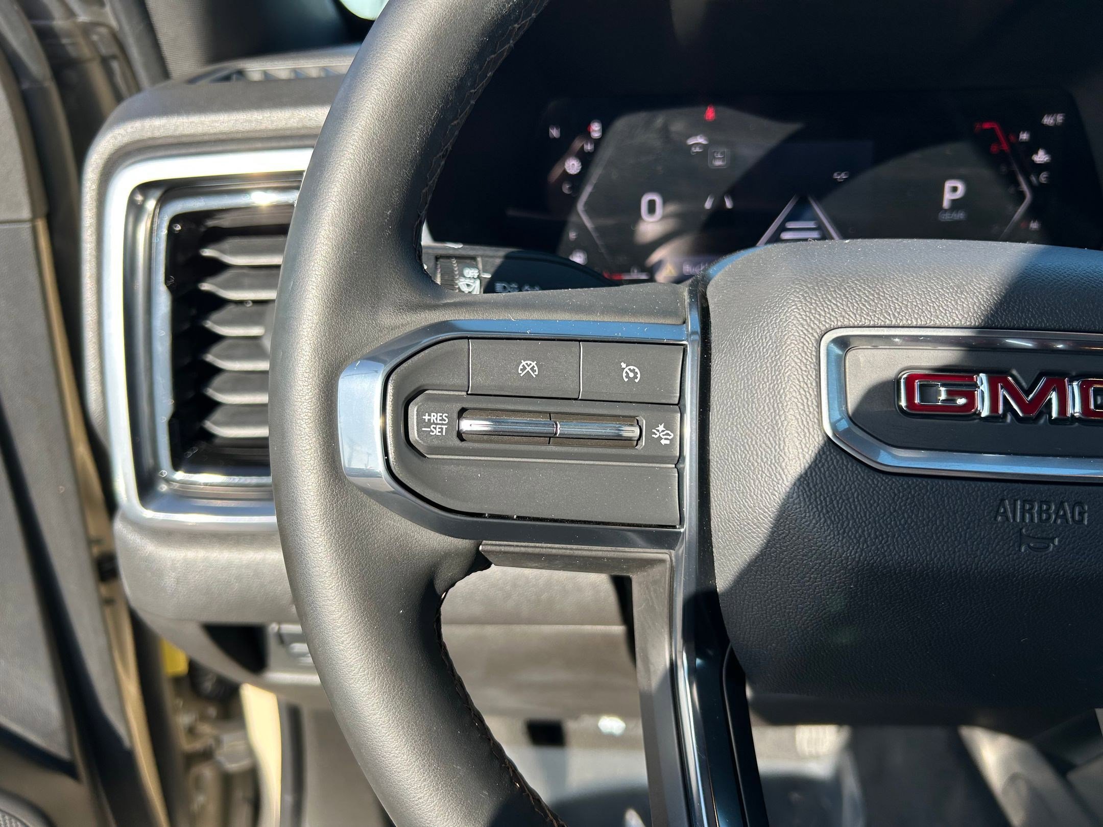 Used 2024 GMC Canyon AT4 w/ Technology Package image 14