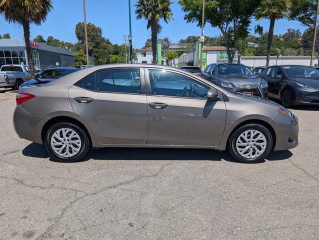 Used 2017 Toyota Corolla LE w/ Carpet Mat Package (TMS) FWD video 4