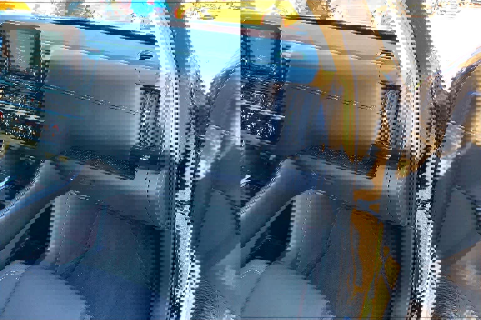 Used 2022 Nissan Pathfinder SV w/ SV Premium Package image 18