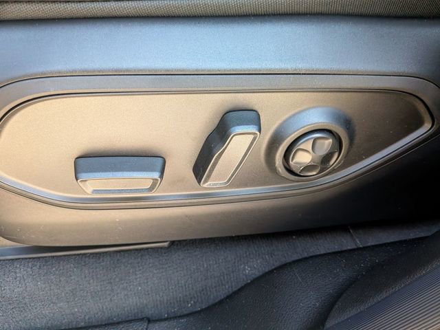 New 2026 Jeep Grand Cherokee Laredo image 10