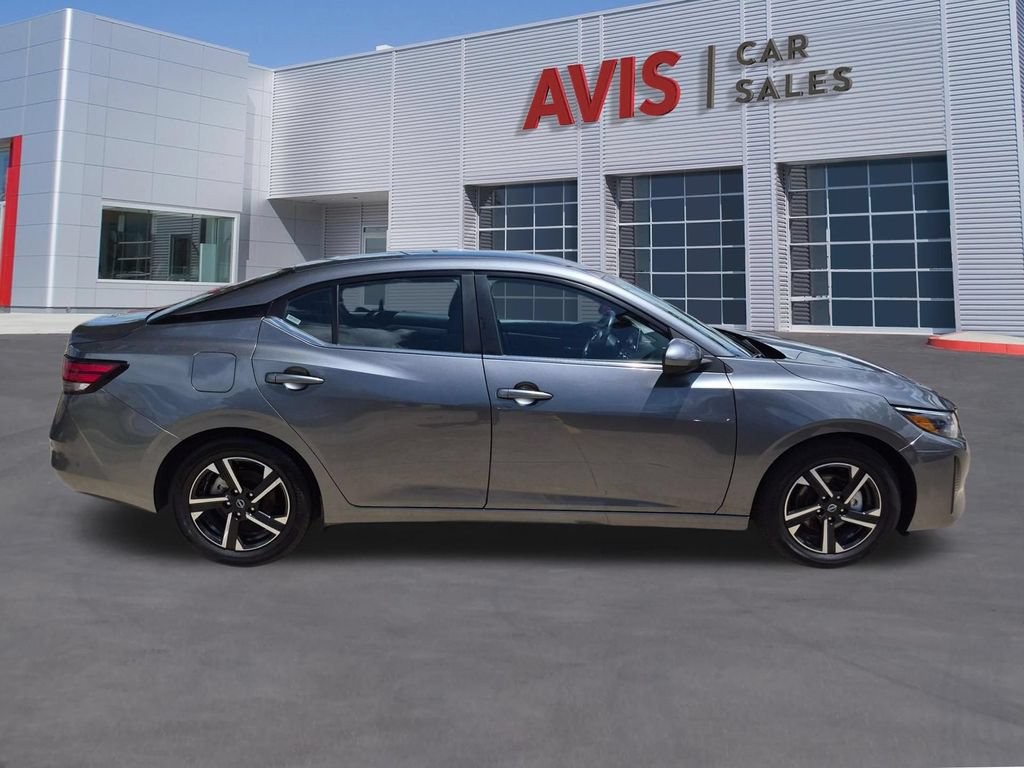 Used 2025 Nissan Sentra SV FWD image 5