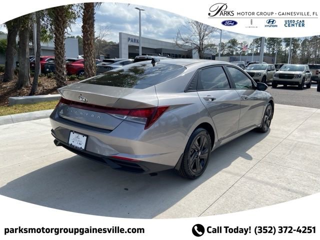 Certified 2023 Hyundai Elantra SEL image 4