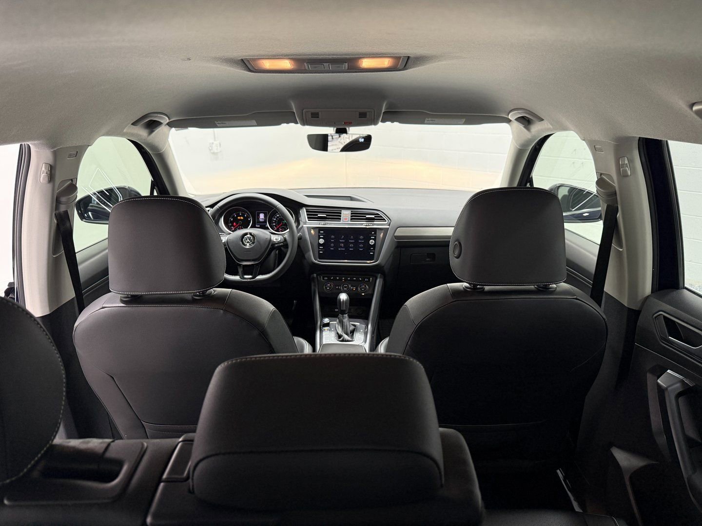 Used 2021 Volkswagen Tiguan SE image 47