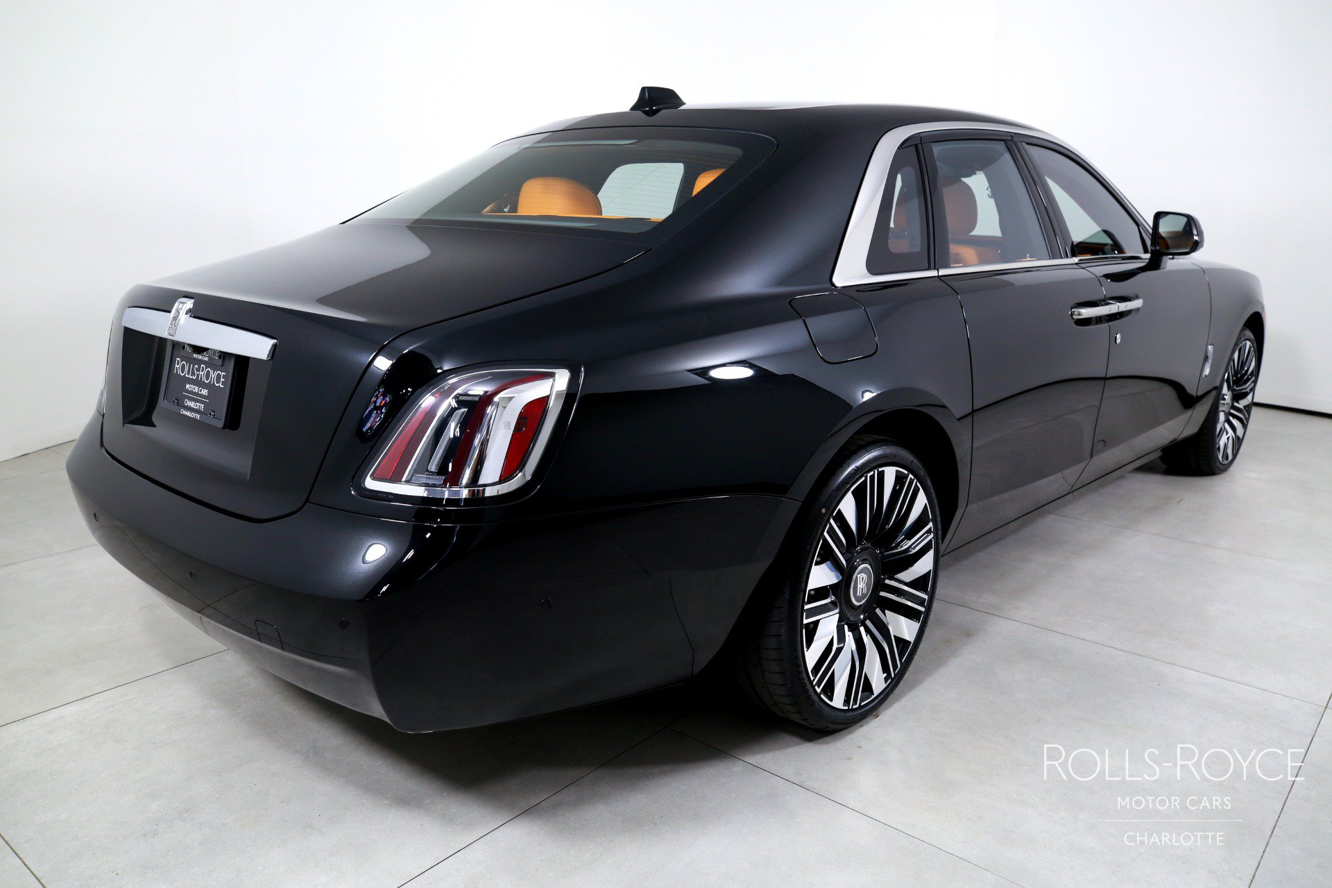 New 2027 Rolls-Royce Ghost AWD/4WD image 2