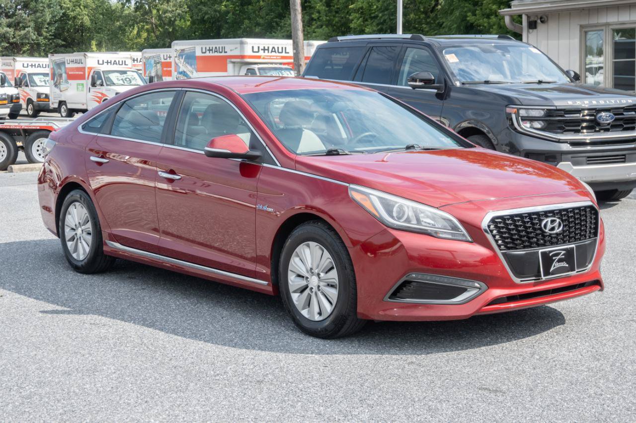Used 2016 Hyundai Sonata SE FWD image 4