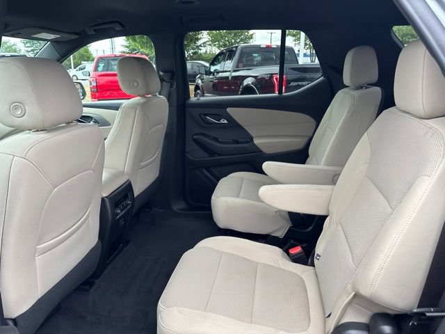 Used 2023 Chevrolet Traverse LT w/ LPO, Cargo Package AWD/4WD image 32
