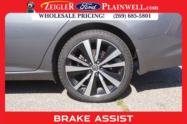 Used 2019 Nissan Altima 2.5 Platinum image 9