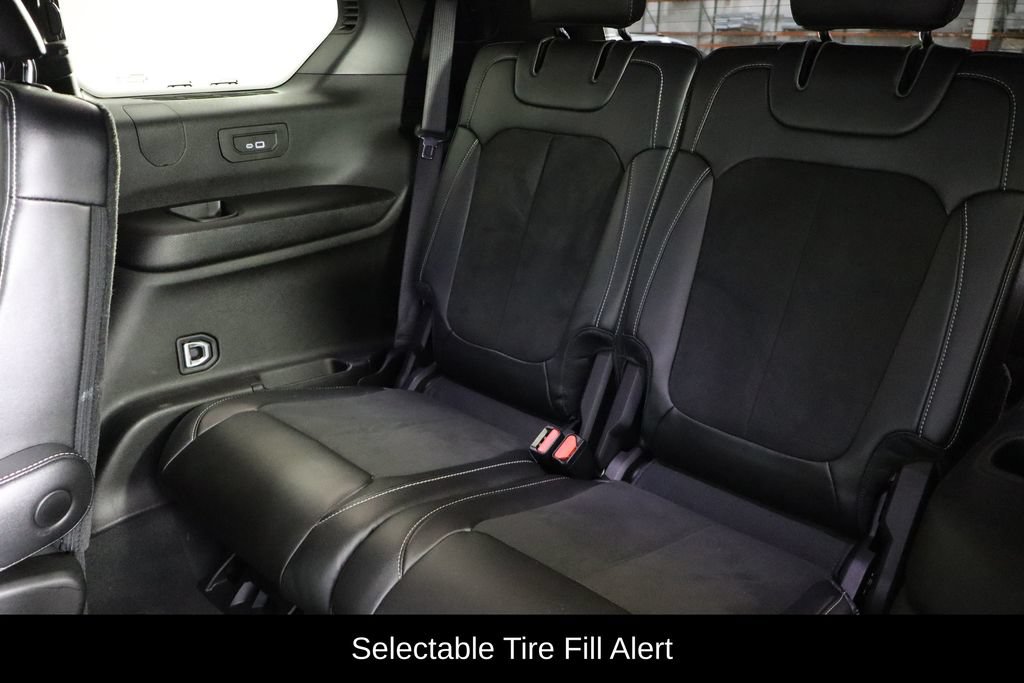Used 2024 Jeep Grand Cherokee L Altitude RWD image 17