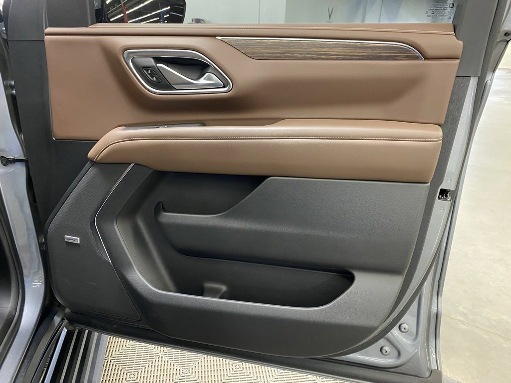Used 2022 Chevrolet Tahoe High Country image 18