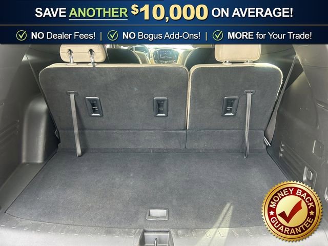Used 2023 Chevrolet Traverse LT image 24