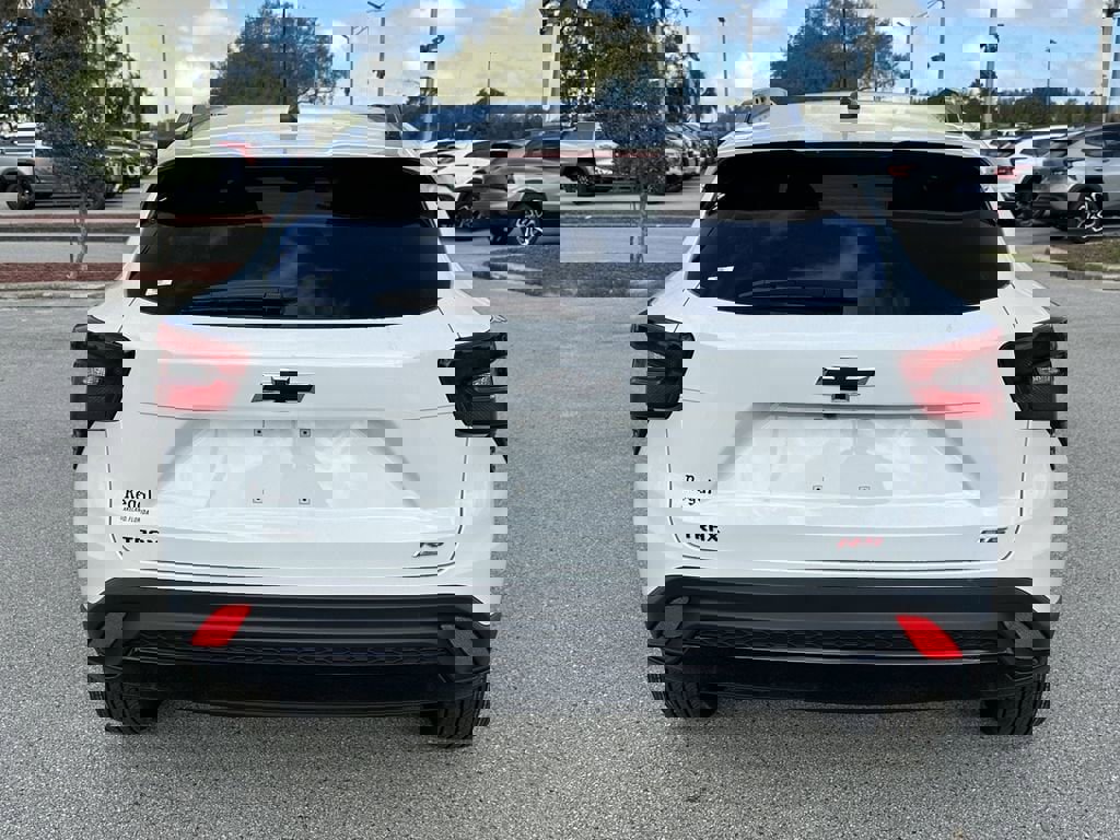 New 2026 Chevrolet Trax RS w/ Sunroof Package image 6