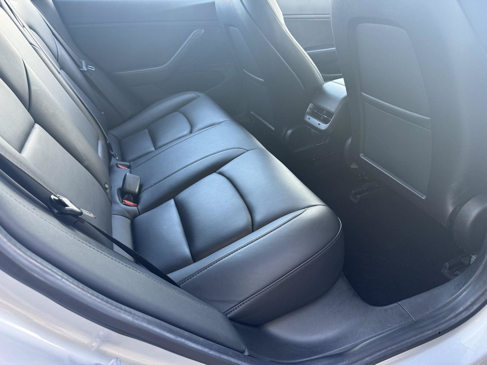 Used 2018 Tesla Model 3 Long Range RWD image 18