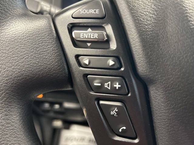 Used 2025 Nissan Frontier SV image 24