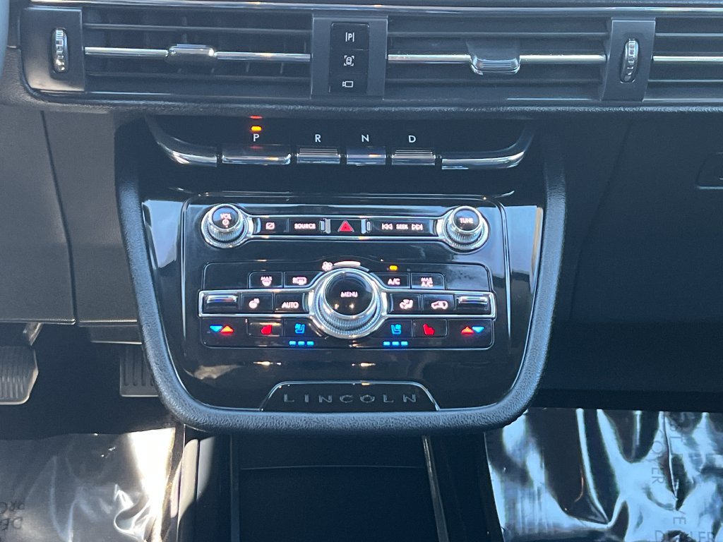 Used 2022 Lincoln Corsair AWD w/ Equipment Group 101A image 21