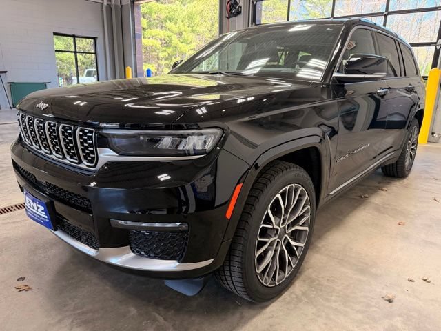 Used 2021 Jeep Grand Cherokee L Summit AWD/4WD image 4