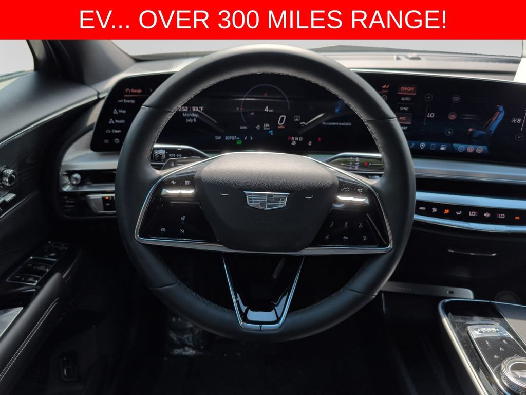 Used 2024 Cadillac Lyriq Luxury w/ LPO, Floor Liner Package AWD/4WD image 11