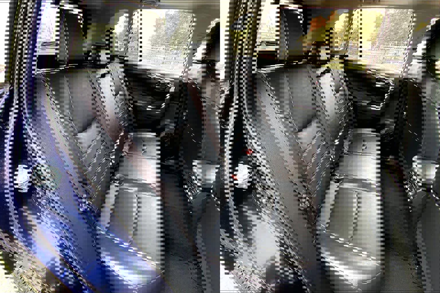 Used 2021 Toyota RAV4 XLE Premium image 18