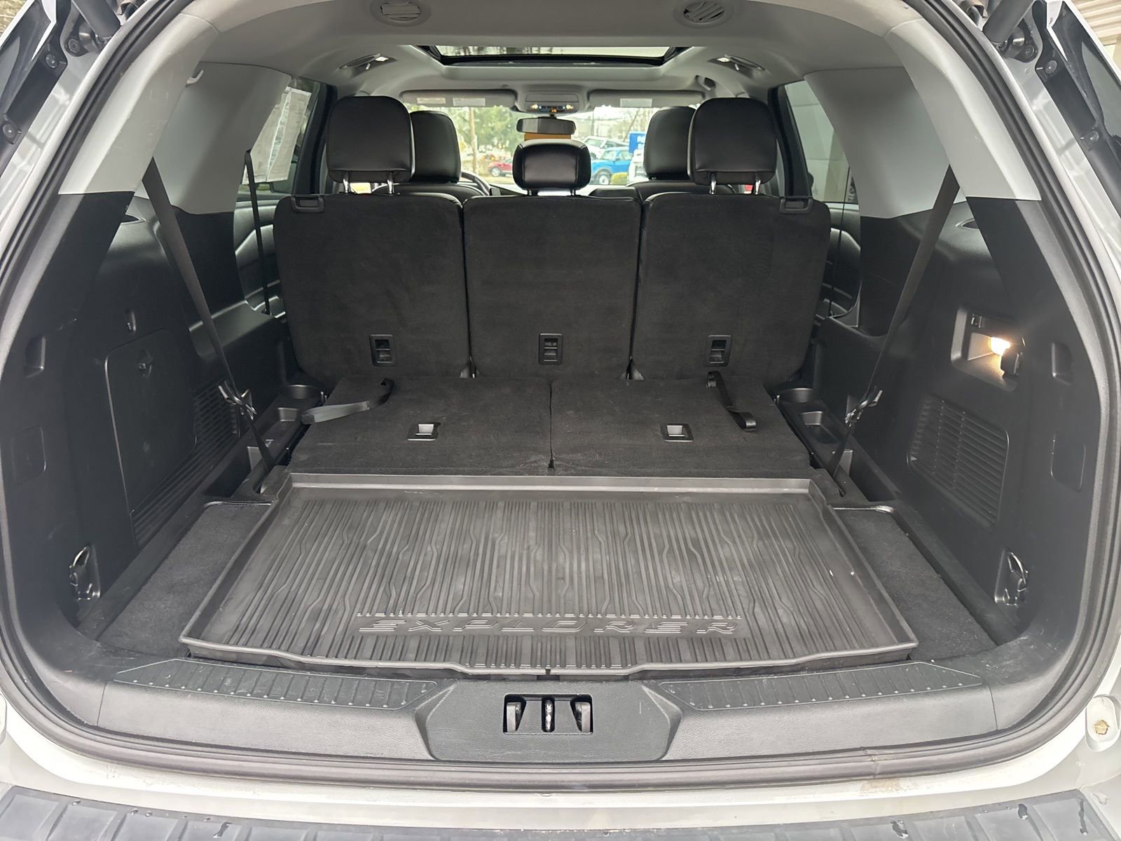 Certified 2022 Ford Explorer XLT w/ Equipment Group 202A image 41