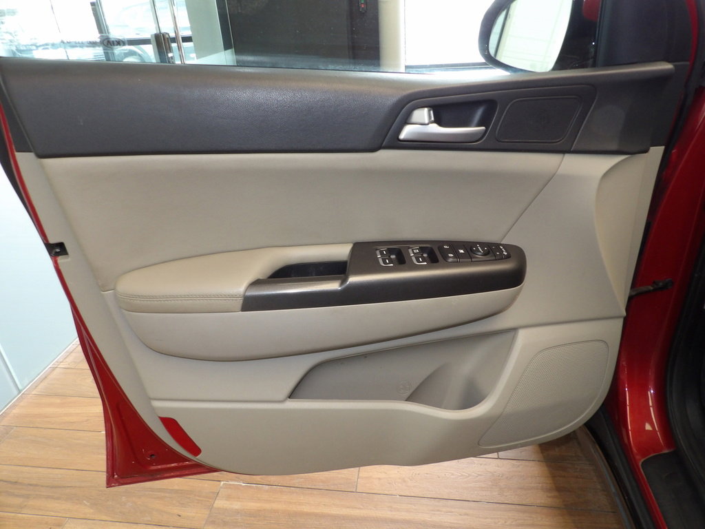 Used 2021 Kia Sportage S image 24