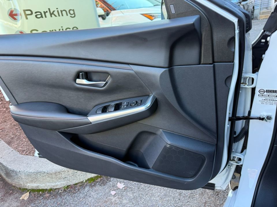 Used 2024 Nissan Sentra SR w/ Trunk Package image 23