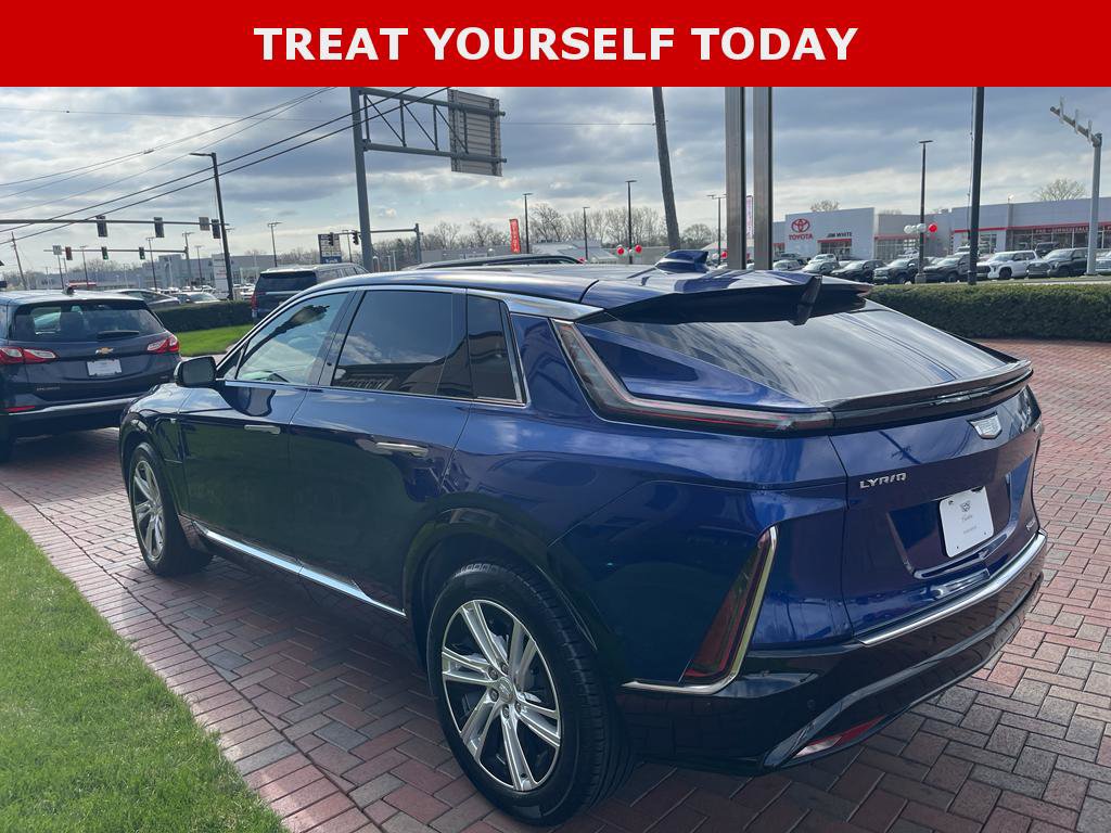Used 2024 Cadillac Lyriq Tech w/ Driver Assist Package AWD/4WD image 10