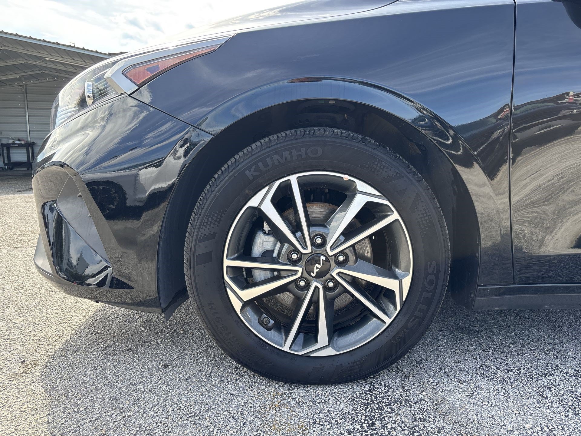 Used 2023 Kia Forte LXS FWD image 17