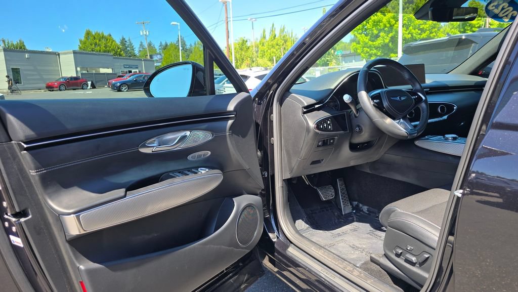 Used 2022 Genesis GV70 3.5T Sport AWD/4WD image 19