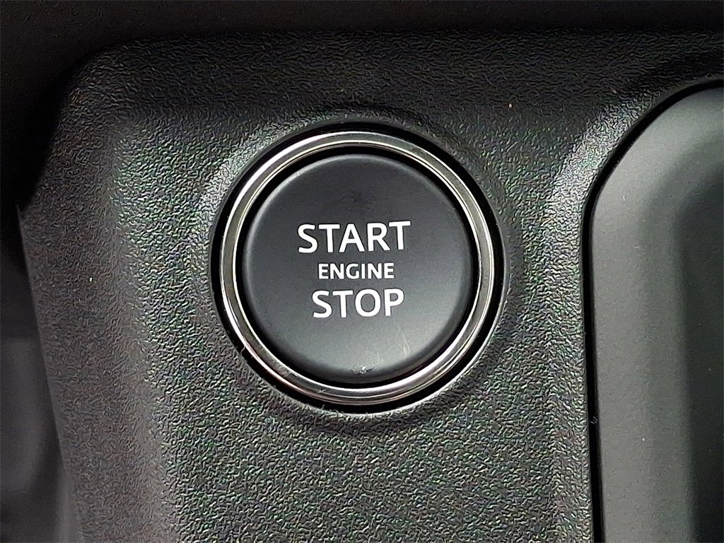 New 2025 Land Rover Defender 110 S image 17