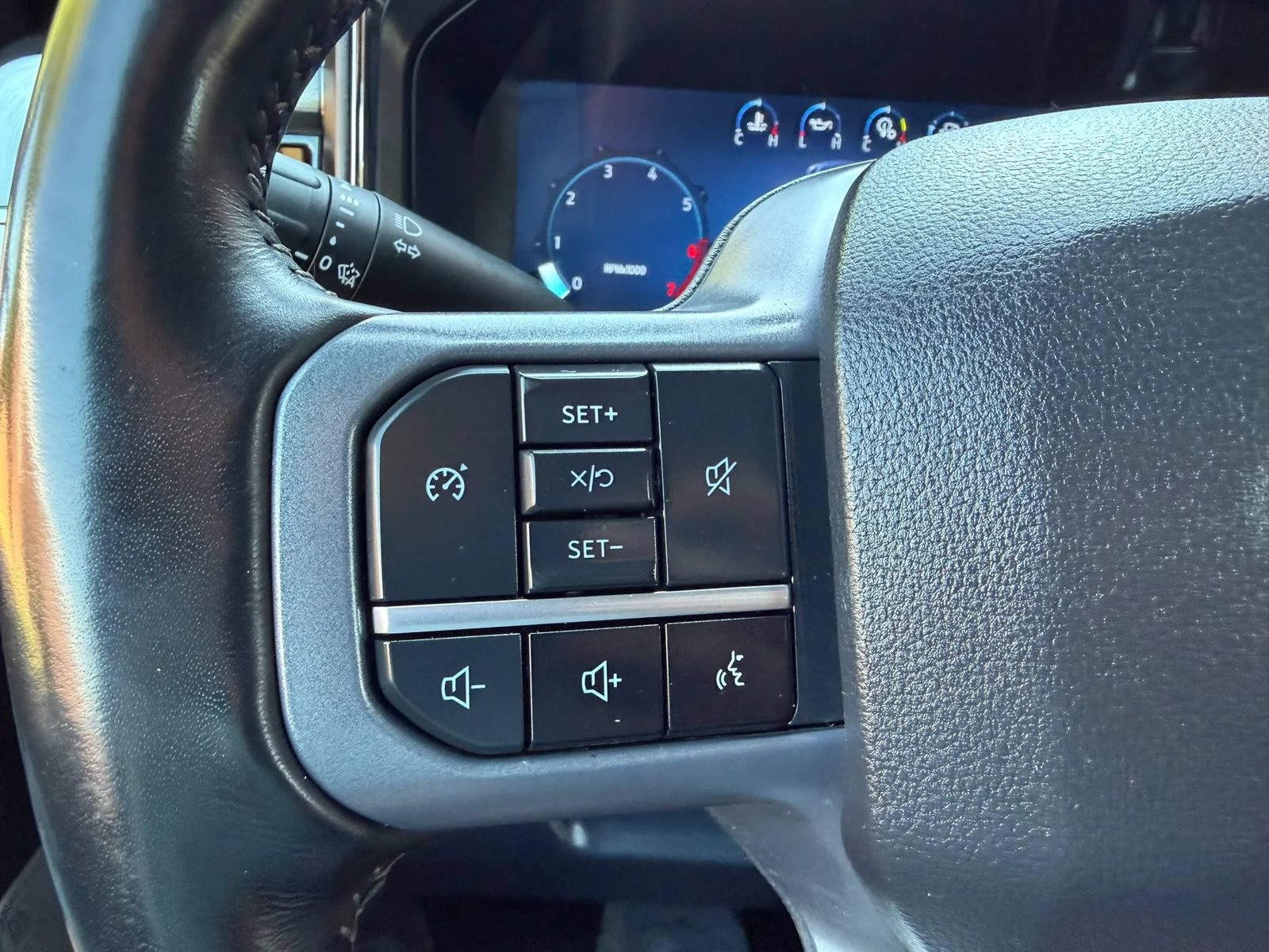 Used 2024 Ford F250 Lariat AWD/4WD image 40