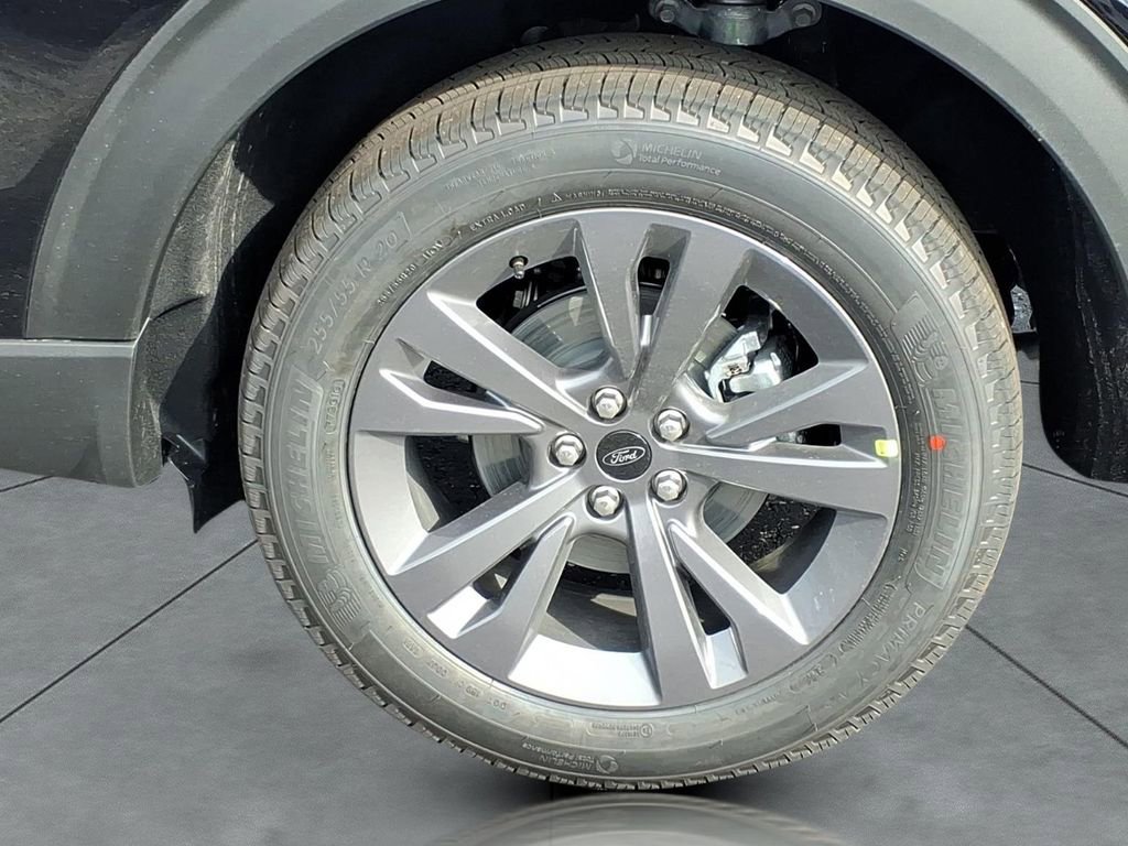 New 2026 Ford Explorer Active image 4