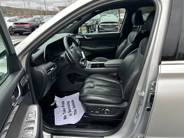 Used 2024 Hyundai Palisade Calligraphy image 9