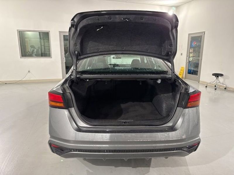 Used 2024 Nissan Altima 2.5 SV image 13