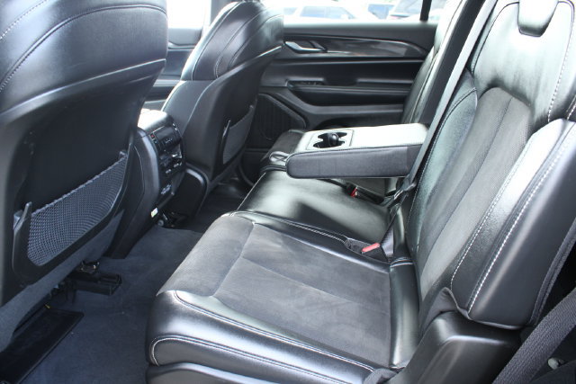 Used 2023 Jeep Grand Cherokee L Laredo RWD image 38