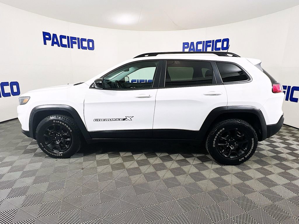 Used 2022 Jeep Cherokee Latitude image 4