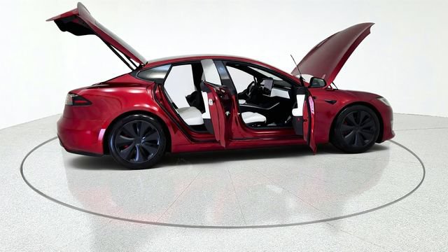 Used 2024 Tesla Model S Plaid AWD/4WD image 19