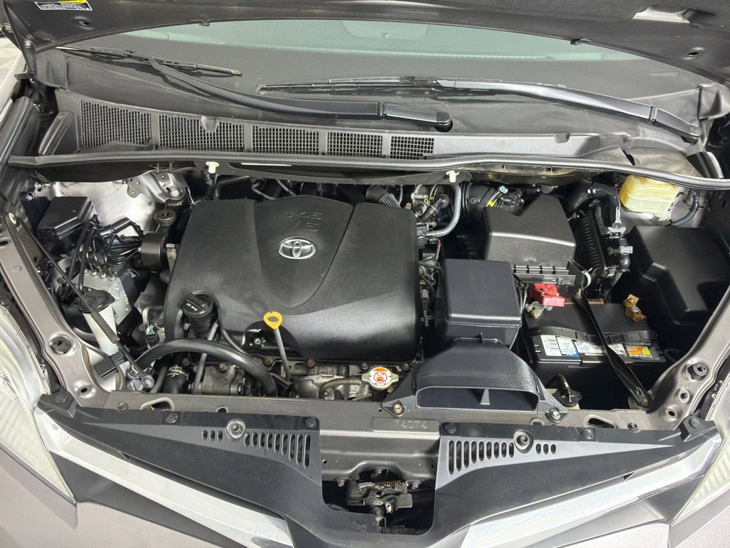 Used 2018 Toyota Sienna LE FWD image 26