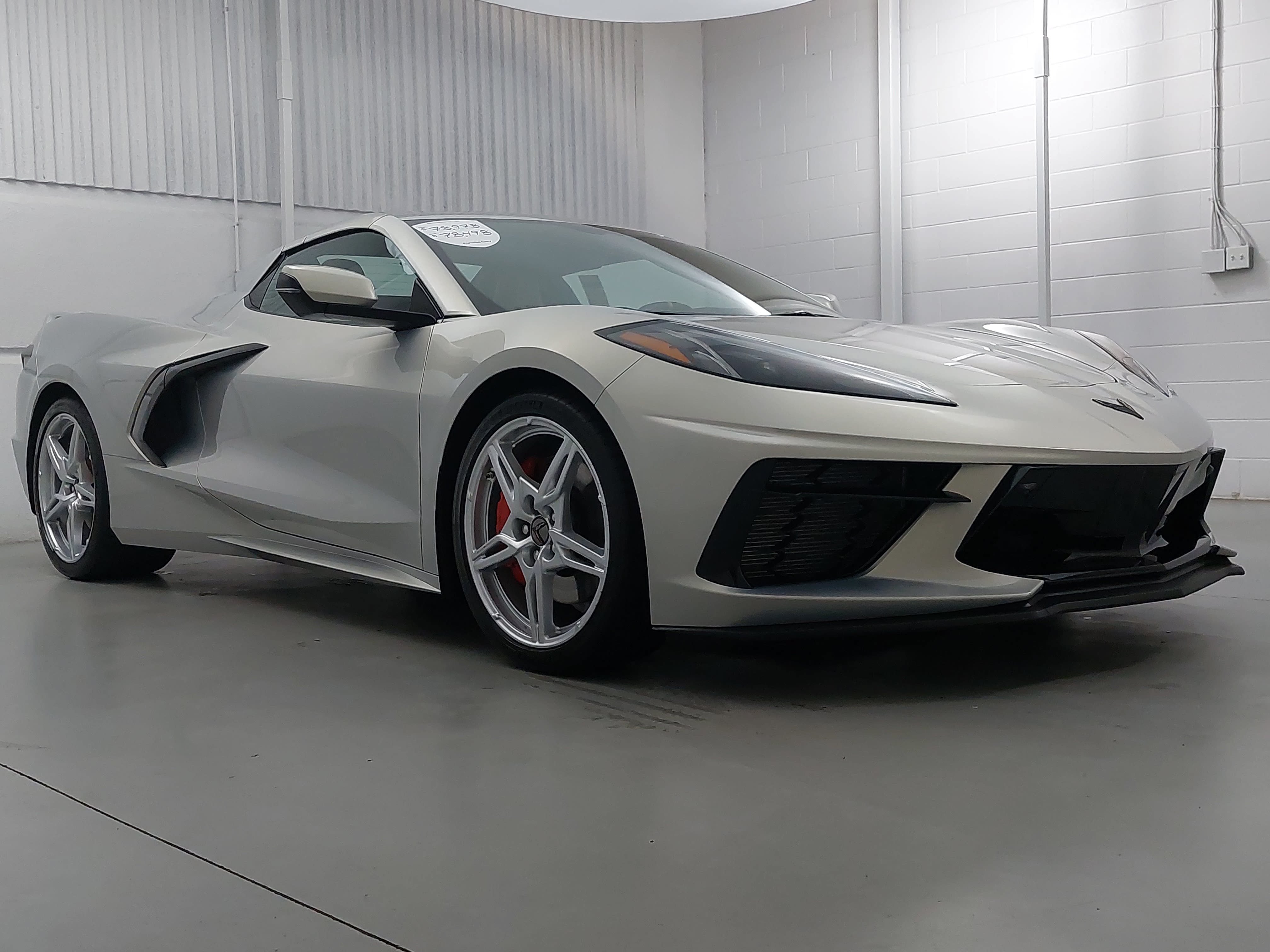 Used 2023 Chevrolet Corvette Stingray Preferred Conv w/ Z51 Performance Package RWD image 9