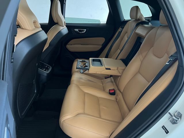 Used 2021 Volvo XC60 T5 Inscription w/ Advanced Package AWD/4WD image 34