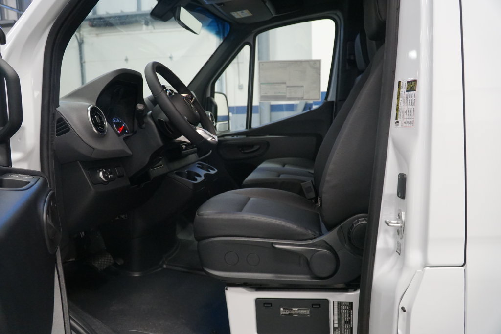 New 2026 Mercedes-Benz Sprinter 2500 image 8
