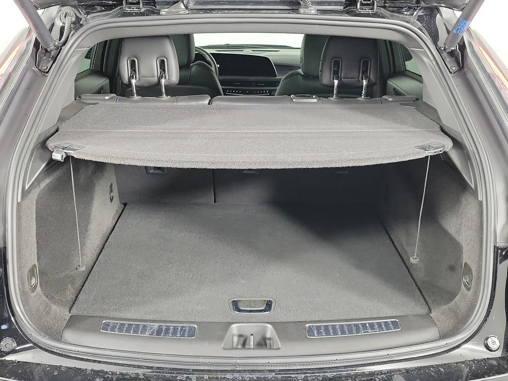 Certified 2024 Cadillac XT4 Sport FWD image 8