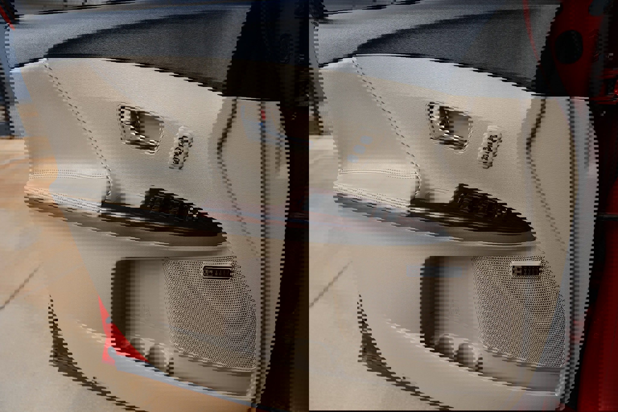 Used 2015 Toyota Venza XLE w/ XLE Premium Package image 46