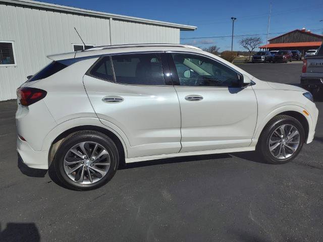Used 2022 Buick Encore GX Essence w/ Advanced Technology Package image 4