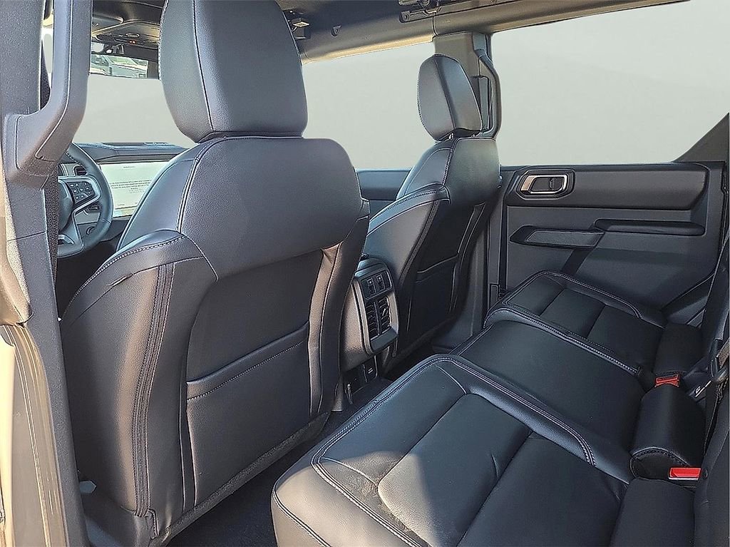 New 2025 Ford Bronco Outer Banks AWD/4WD image 9