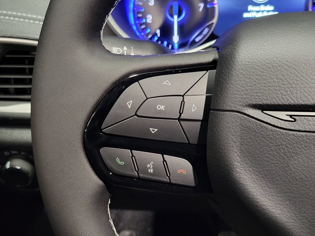 New 2027 Chrysler Pacifica Limited FWD image 5