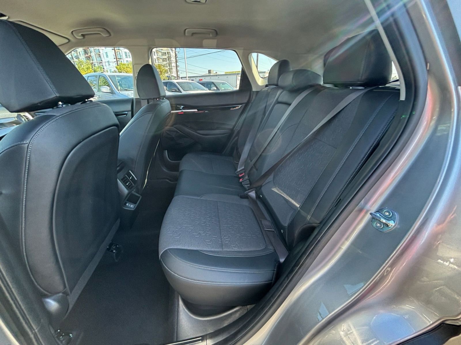 Used 2025 Kia Seltos S image 27