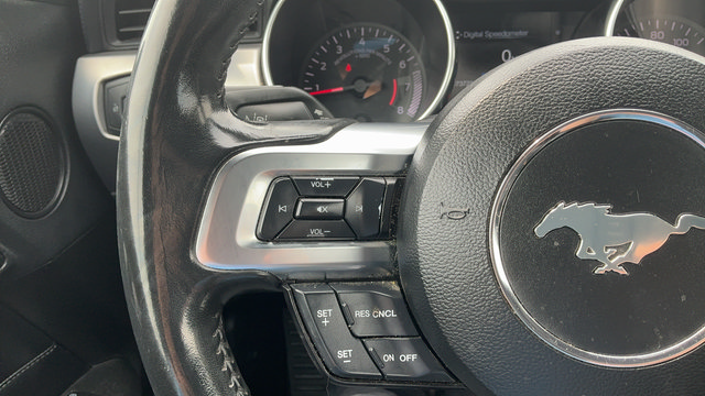 Used 2022 Ford Mustang Premium RWD image 11